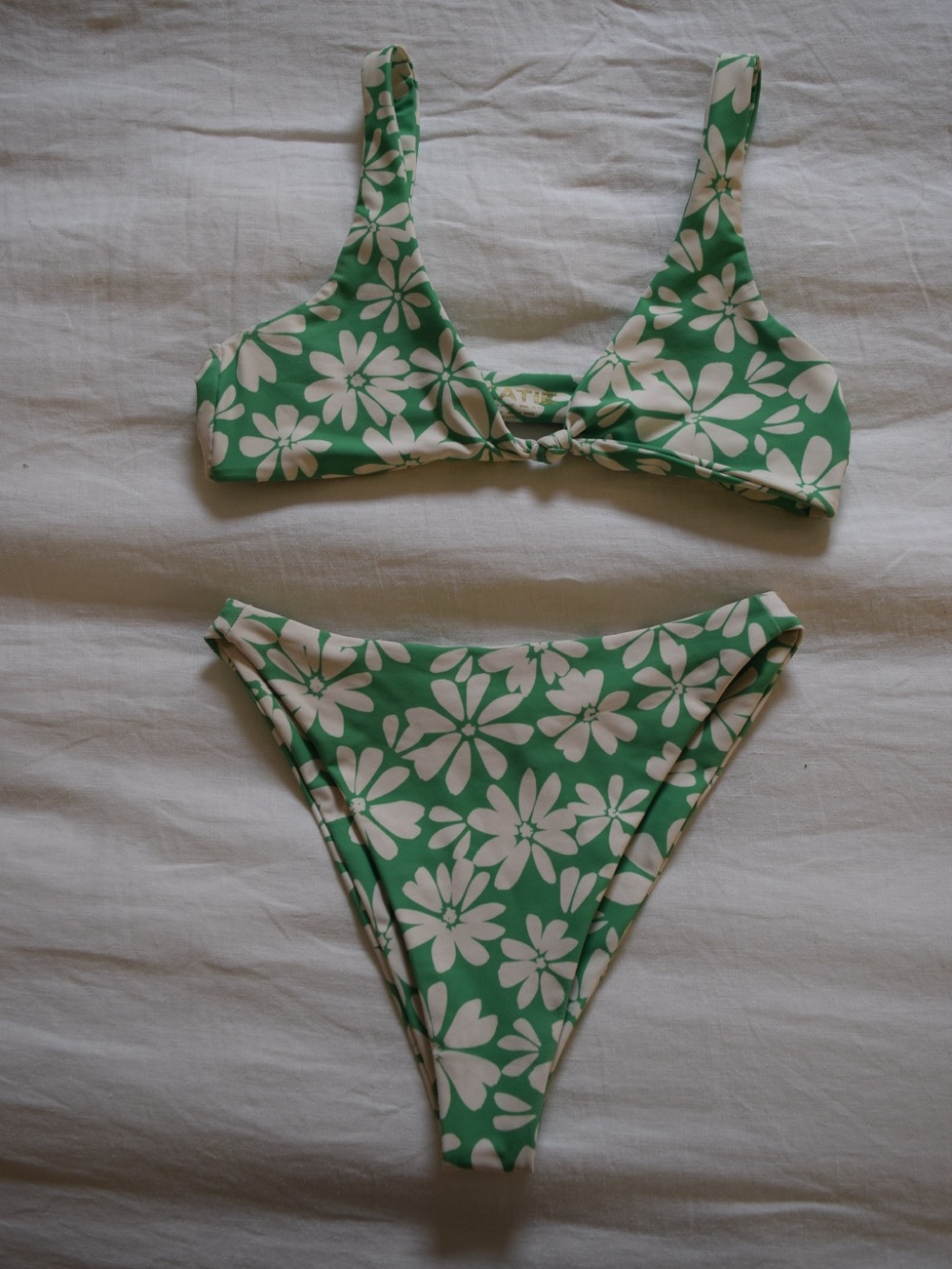 Skatie Georgia Green and White Floral Bikini & CoverUp Set Sz Medium/Small - Picture 4 of 9